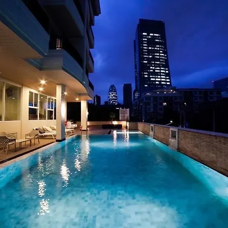 Bangkok Patio Bts Sanam Pao Aparthotel