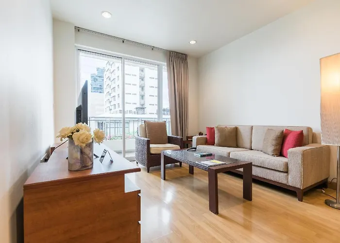 Patio Bts Sanam Pao Apartahotel Bangkok