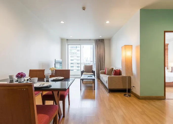 Apartahotel Patio Bts Sanam Pao Bangkok