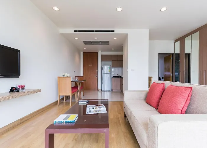 Apartahotel Patio Bts Sanam Pao 4*