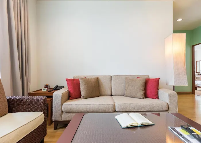 Patio Bts Sanam Pao Apartahotel 4*