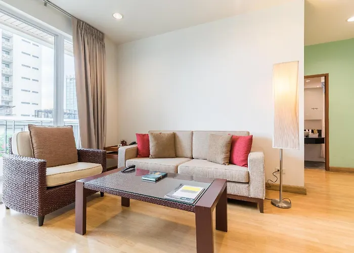 Patio Bts Sanam Pao 4* Bangkok