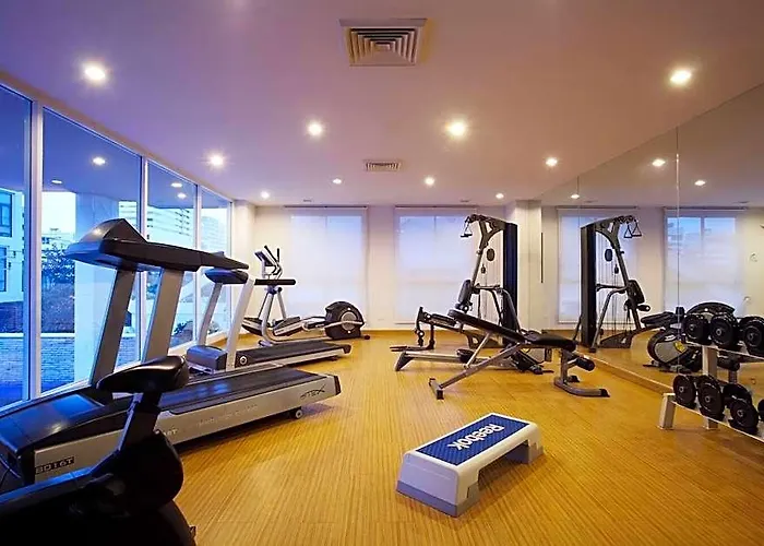 Apartahotel Patio Bts Sanam Pao 4*