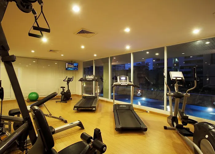Apartahotel Patio Bts Sanam Pao Bangkok